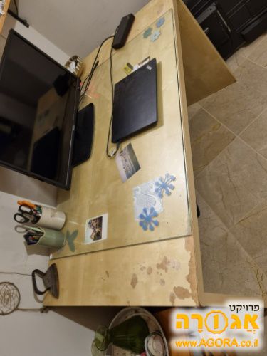 שולחן כתיבה