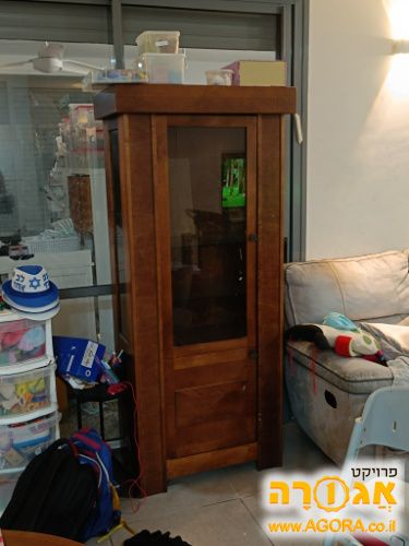 ארון ויטרינה