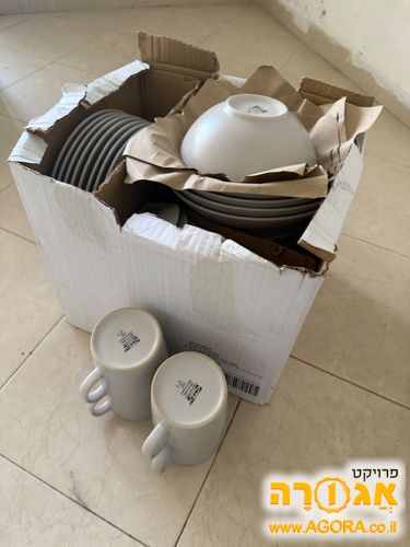 סט כלים וספלים