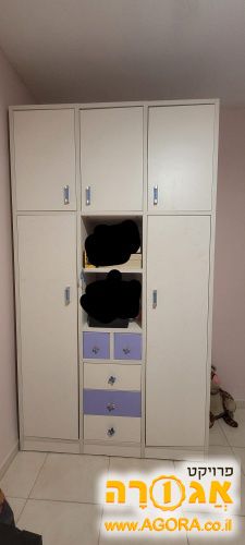 ארון בגדים לילדה