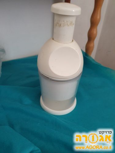 קוצץ אגוזים ידני
