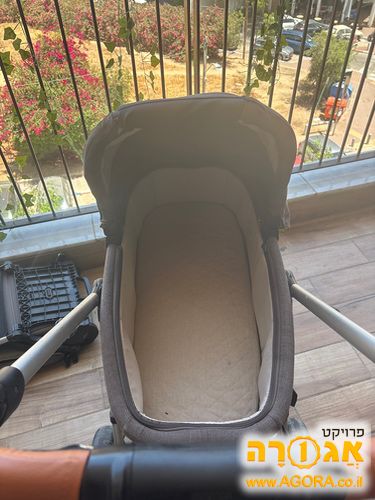 עגלת תינוקות