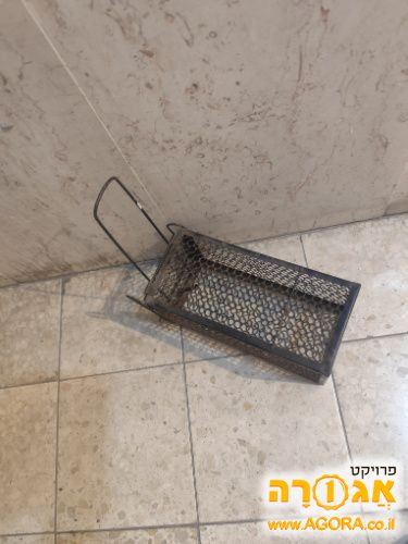 מלכודת עכברים ממתכת