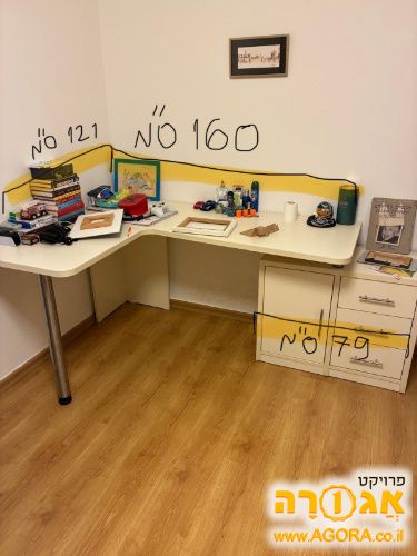 שולחן כתיבה