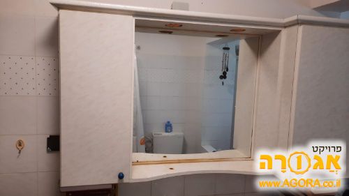 ארון אמבטיה