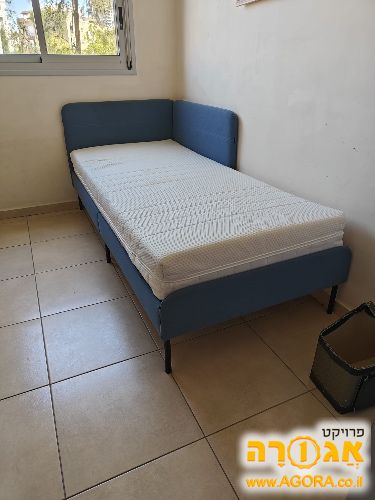 מזנון, ספה, שולחן בחון