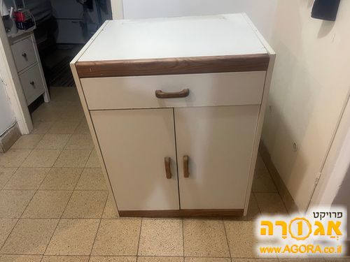 ארונית למטבח