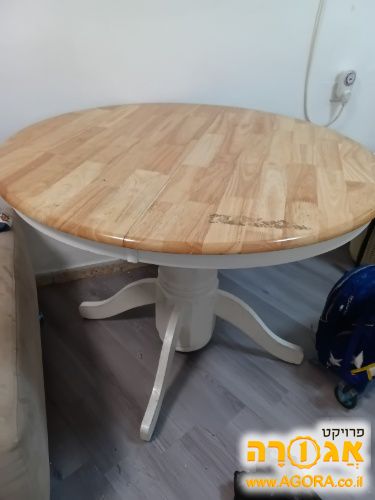 שולחן