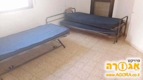 מיטה משולשת