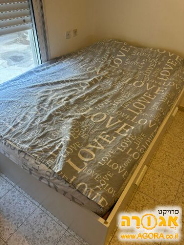 מיטה זוגית