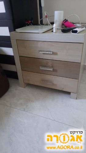שידת מגירות