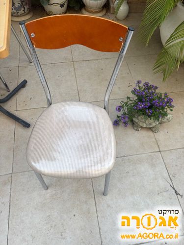 כסאות