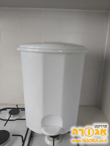 פח אשפה 40 ל' במצב חדש