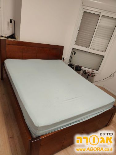 מיטה זוגית
