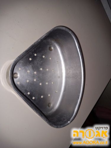 משולש לכיור לזבל