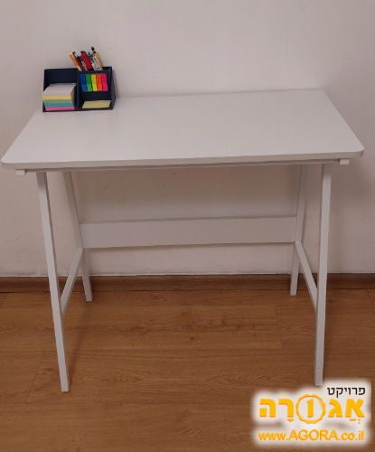 שולחן כתיבה