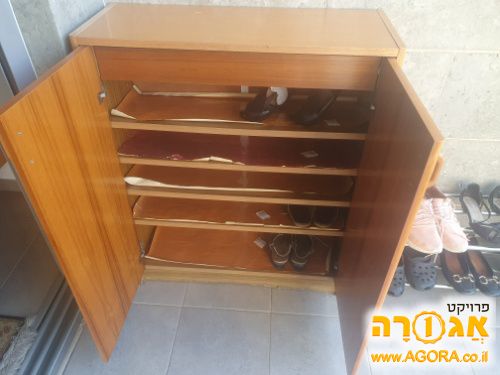 ארון נעלים