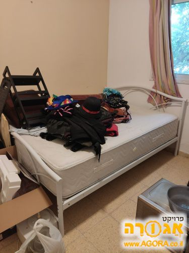 מיטה זוגית