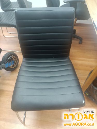 כיסאות משרדיים