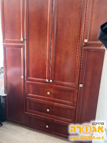 ארון 4 דלתות