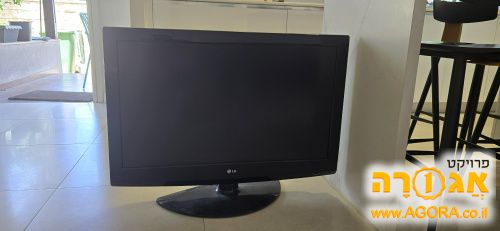 טלוויזיה LCD 37