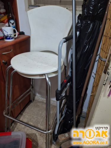 2 כיסאות בר