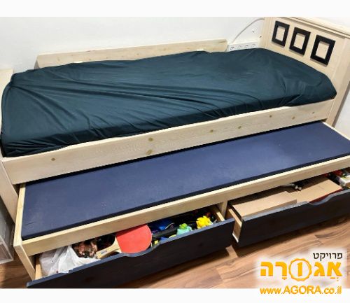 מת חבר