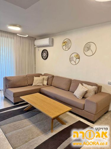 ספה פינתית