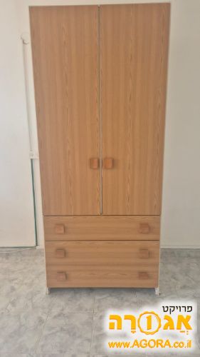 ארונות בגדים