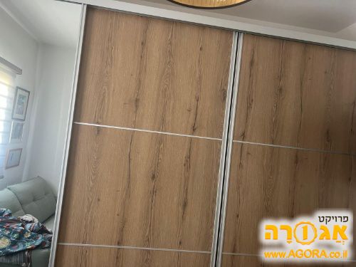 ארון הזזה