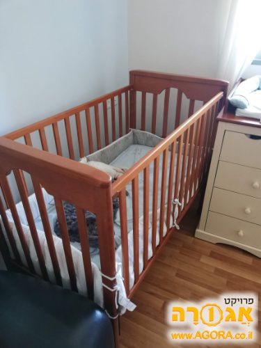 מיטת תינוק