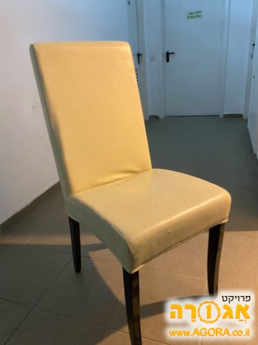 כיסאות לפינת אוכל