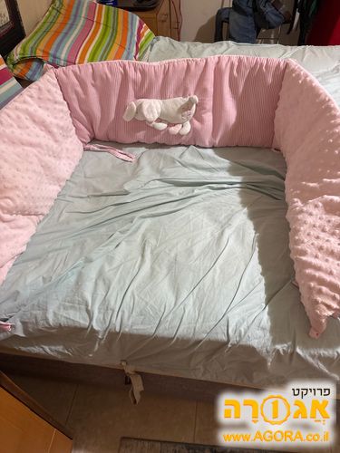 מגן ראש למיטת תינוק