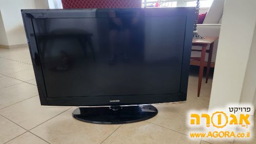 טלויזיה 40 אינץ LCD