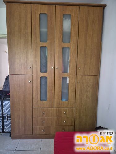 תכולת דירה כולל ארון 4 דלתות במצב מצוין