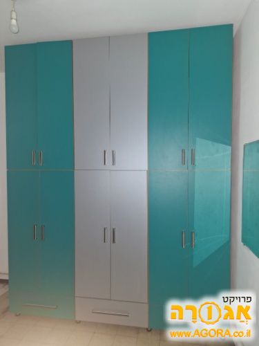 ארון בגדים 6 דלתות
