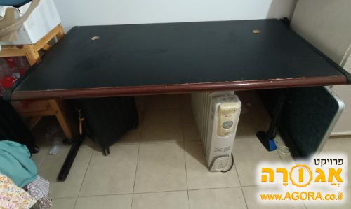 שולחן