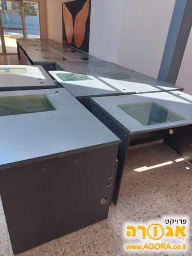 שולחן