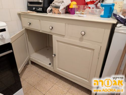 ארונית