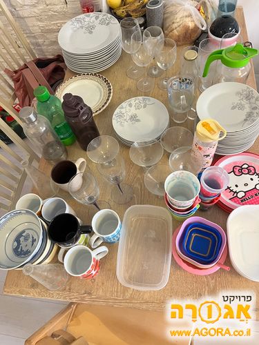מגוון כלי אוכל