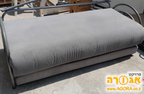 מיטה נפתחת