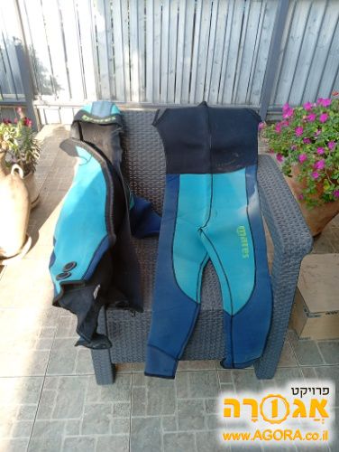חליפות צלילה שונות