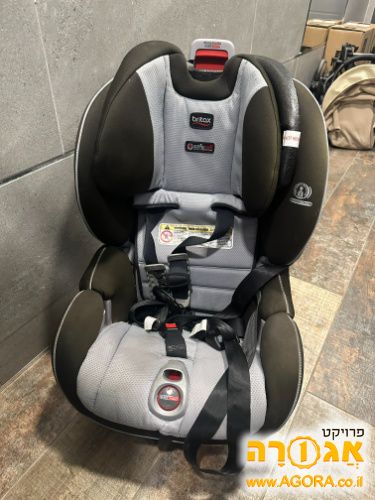 כסא ילדים לרכב
