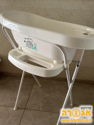 אמבטיה לתינוק