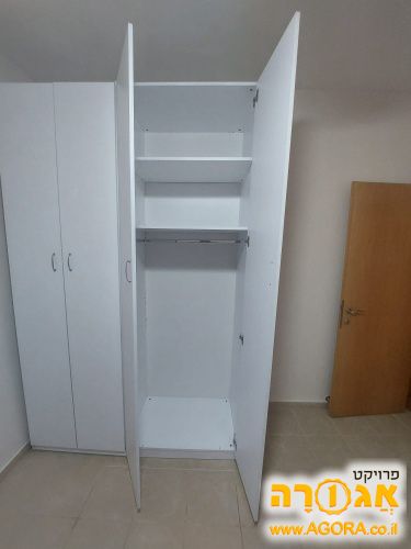 ארון בגדים