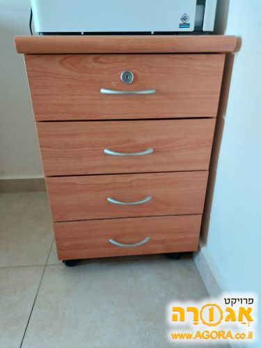 שידת מגירות