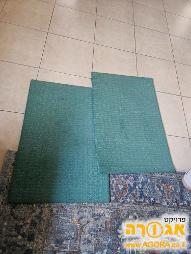 2 שטיחים