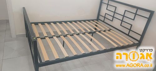מזרון ובסיס מיטה