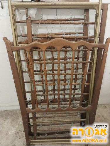מיטת תינוק