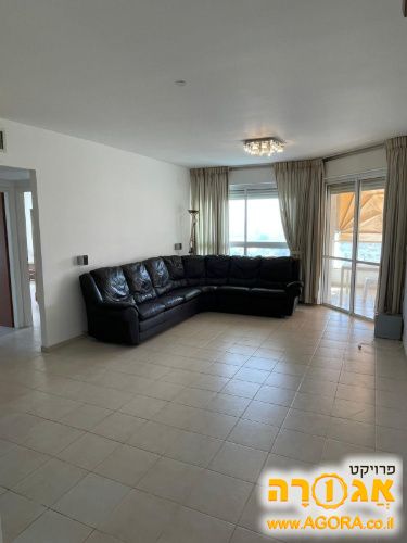 ספת עור